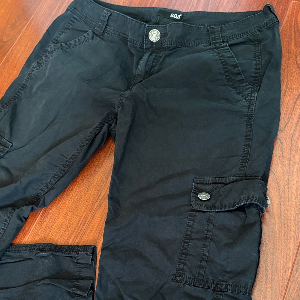 a.n.a brand Women's Black Cargo Jeans size 6